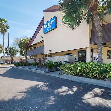 Bay Inn On Busch Tampa Ngoại thất bức ảnh