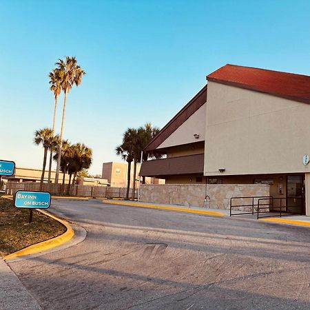 Bay Inn On Busch Tampa Ngoại thất bức ảnh