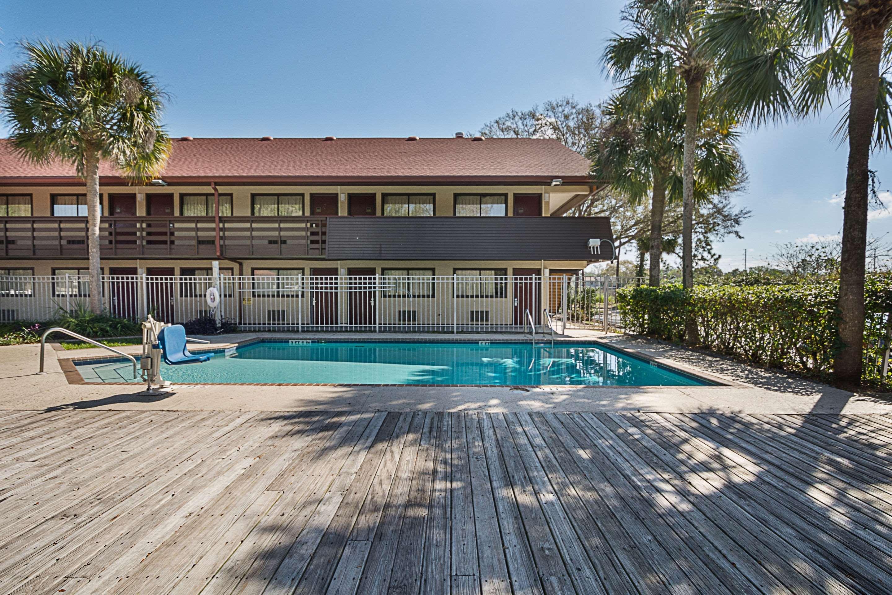 Bay Inn On Busch Tampa Ngoại thất bức ảnh