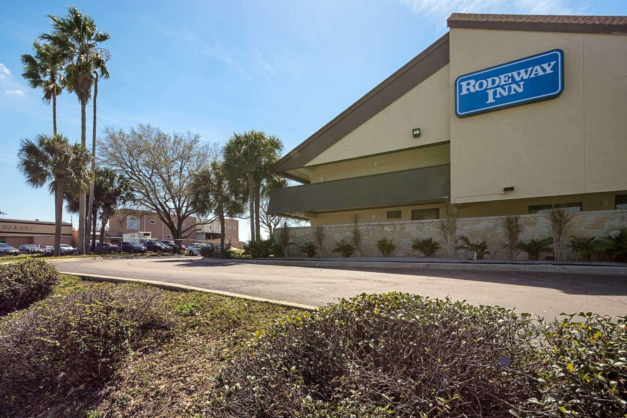 Bay Inn On Busch Tampa Ngoại thất bức ảnh