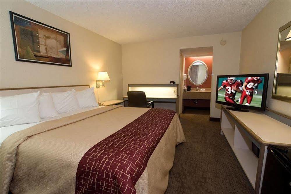 Bay Inn On Busch Tampa Ngoại thất bức ảnh